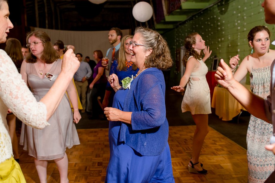 wedding guest mom